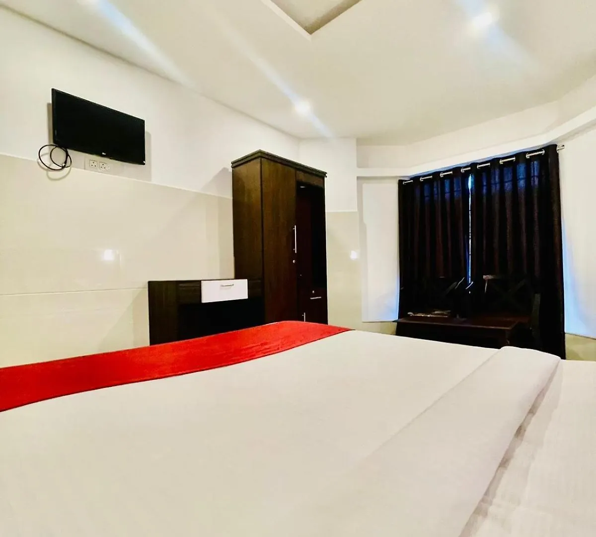 ** Отель Skylark Holidays Муннар Индия